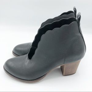 Mata Black Leather Slip On Ankle Booties Size 8